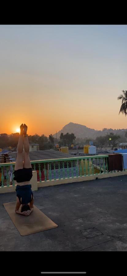 Temple View Guest House Hampi Zewnętrze zdjęcie