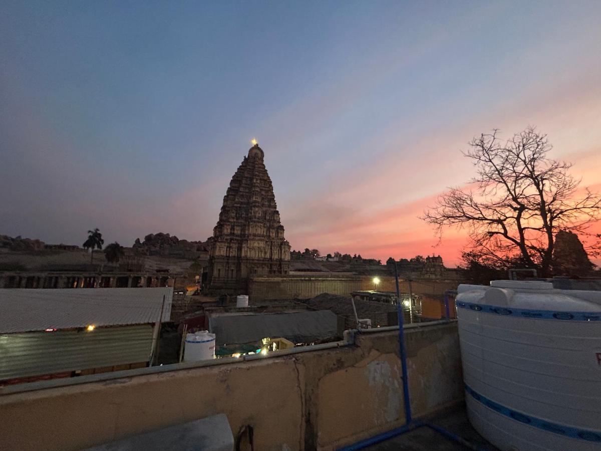 Temple View Guest House Hampi Zewnętrze zdjęcie